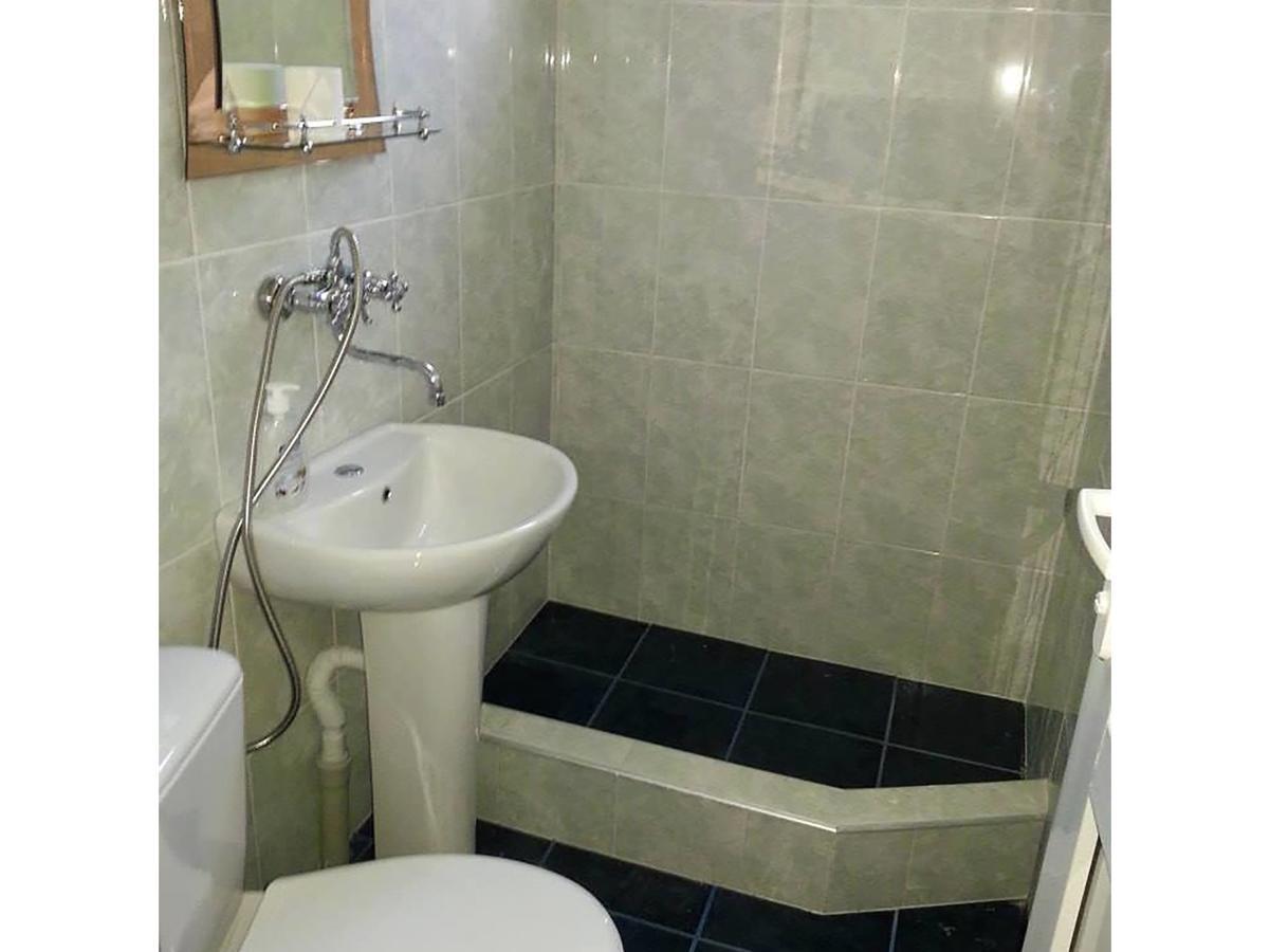 Hotel Nini Stepancminda Zewnętrze zdjęcie