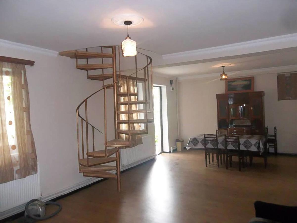 Hotel Nini Stepancminda Zewnętrze zdjęcie